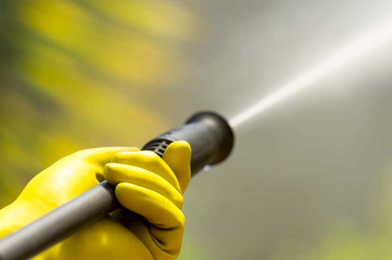 The Commercial Pressure Washing Edge